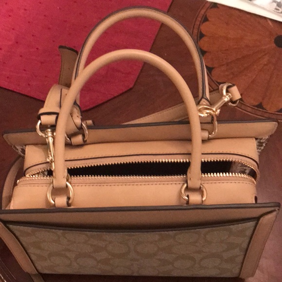 COACH small signature with snakeskin panel - Picture 3 of 8